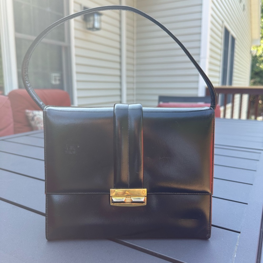 Bamberger Genuine leather black purse with gold hardware